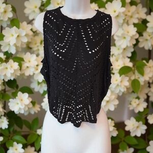 Twenty Wemen's Black Sleeveless Eyelet Top Size XS